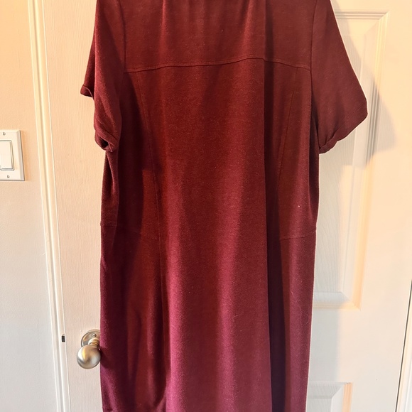 Reitman's Activewear Hyba Dress with Pockets - Picture 4 of 4